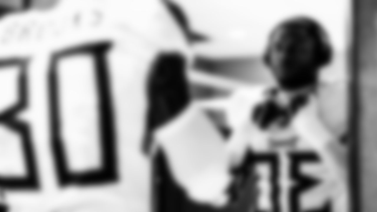 Defensive back Kendell Brooks #30 of the Tennessee Titans before the game between the Tennessee Titans and the Jacksonville Jaguars at EverBank Stadium on January 04, 2026 in Jacksonville, FL. Photo By Donald Page/Tennessee Titans