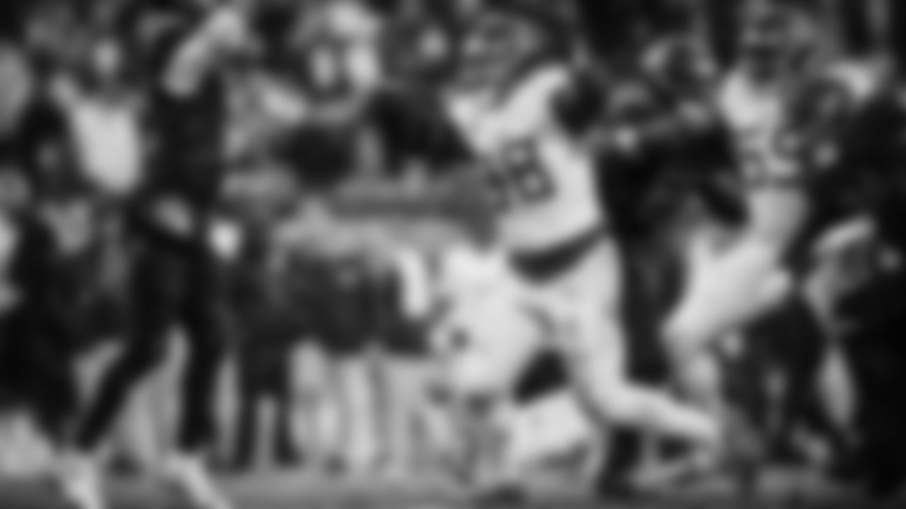 The Tennessee Titans and the Cleveland Browns compete at Huntington Bank Field on December 07, 2025 in Cleveland, OH. Photo By Jessie Rogers/Tennessee Titans