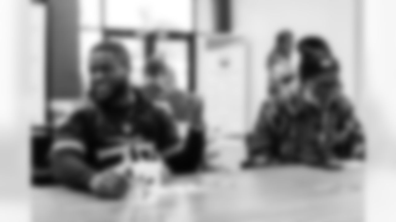 Tennessee Titans host a lunch and play bingo with veterans on Veteran's Day at Operation Stand Down on November 11, 2025 in Nashville, TN. Photo By Jessie Rogers/Tennessee Titans