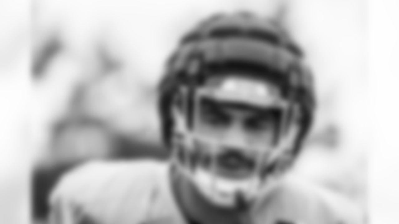 Tight end David Martin-Robinson #88 of the Tennessee Titans during practice at the Ascension Saint Thomas Sports Park on October 30, 2025 in Nashville, TN. Photo By Donald Page/Tennessee Titans