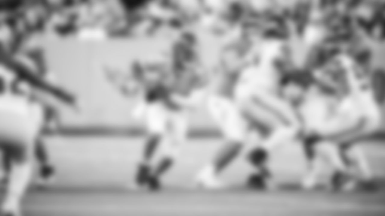 The Tennessee Titans and the Seattle Seahawks compete at Nissan Stadium on November 23, 2025 in Nashville, TN. Photo By Beau Brune/Tennessee Titans