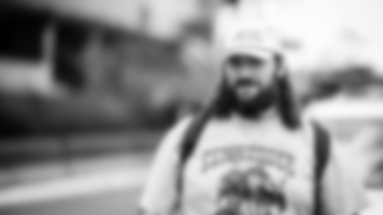 The Tennessee Titans and the New Orleans Saints compete at Nissan Stadium on December 28, 2025 in Nashville, TN. Photo By Donald PageTennessee Titans