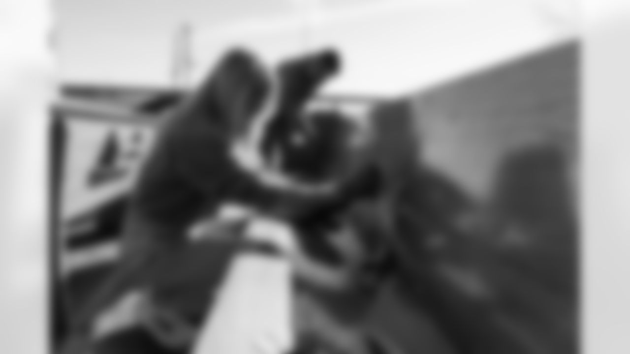 The Tennessee Titans partner with CreatiVets to help renovate a former church building to be a new art center for veterans on November 14, 2025 in Nashville, TN. Photo By Jessie Rogers/Tennessee Titans