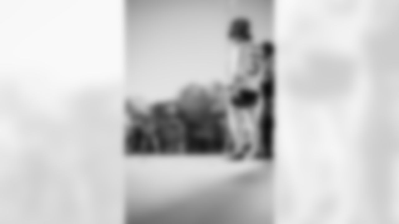 Defensive back Amani Hooker #37 of the Tennessee Titans during practice at the Ascension Saint Thomas Sports Park on December 19, 2025 in Nashville, TN. Photo By Jessie Rogers/Tennessee Titans