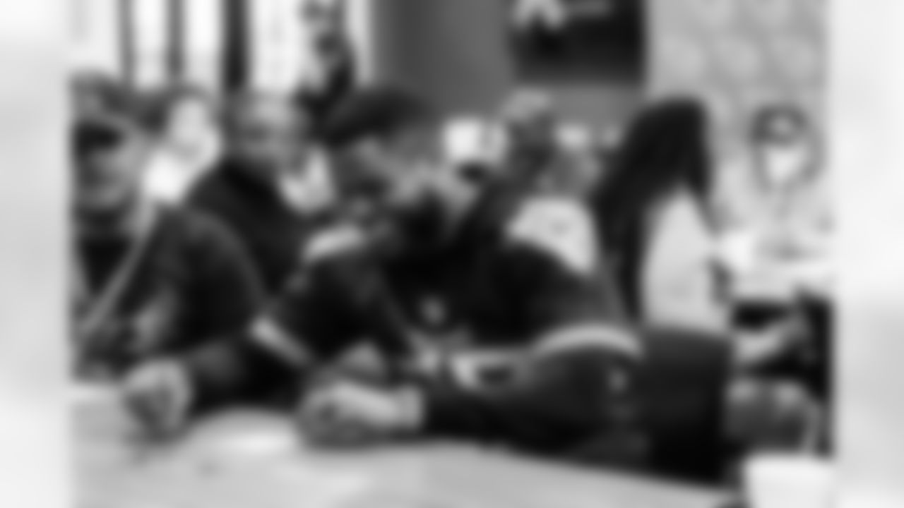 Tennessee Titans host a lunch and play bingo with veterans on Veteran's Day at Operation Stand Down on November 11, 2025 in Nashville, TN. Photo By Jessie Rogers/Tennessee Titans