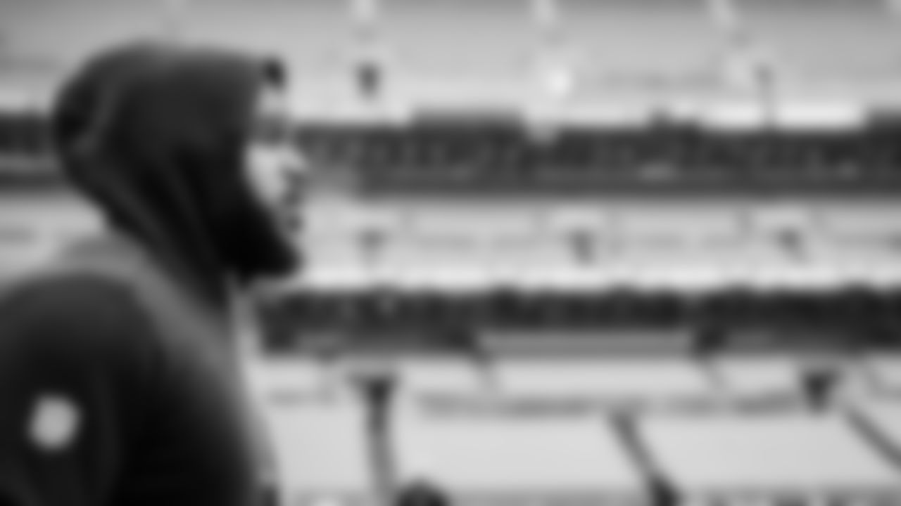 The Tennessee Titans and the Cleveland Browns compete at Huntington Bank Field on December 07, 2025 in Cleveland, OH. Photo By Jessie Rogers/Tennessee Titans