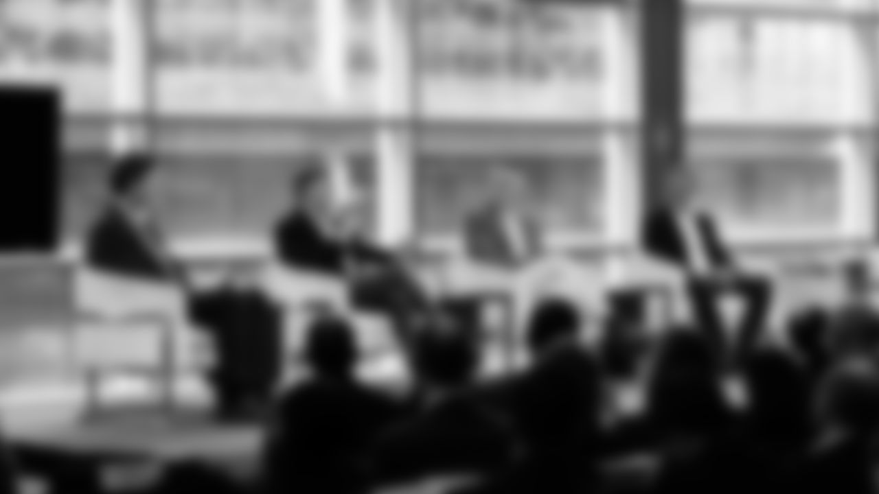 The New Nissan Stadium steel topping out ceremony takes place on November 21, 2025 in Nashville, TN. Photo By Donald Page/Tennessee Titans