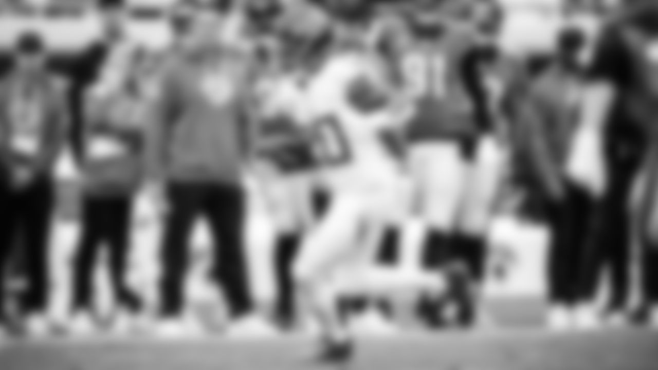 The Tennessee Titans and the Jacksonville Jaguars compete at EverBank Stadium on January 04, 2026 in Jacksonville, FL. Photo By Donald Page/Tennessee Titans