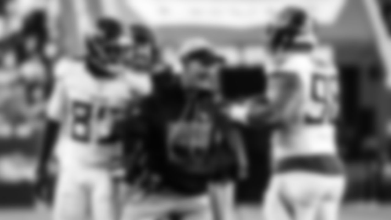 Tight end Chig Okonkwo #85 of the Tennessee Titans, Interim Head Coach Mike McCoy of the Tennessee Titans, Defensive tackle Jeffery Simmons #98 of the Tennessee Titans during the game between the Tennessee Titans and the San Francisco 49ers at Levi's Stadium on December 14, 2025 in San Francisco, CA. Photo By Donald Page/Tennessee Titans