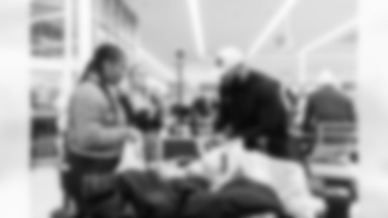 Defensive tackle Jeffery Simmons #98 of the Tennessee Titans partners with Big Brothers Big Sisters to take kids shopping at Academy Sports on December 09, 2025 in Nashville, TN. Photo By Jessie Rogers/Tennessee Titans