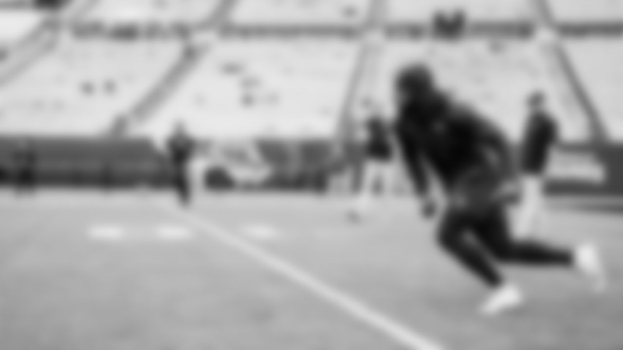 The Tennessee Titans and the Jacksonville Jaguars compete at EverBank Stadium on December 29, 2024 in Jacksonville, FL. Photo By //YOUR NAME///Tennessee Titans