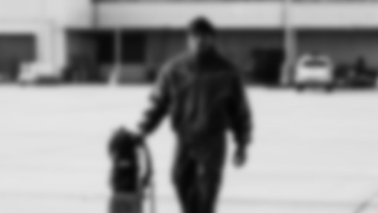 Safety Jerrick Reed II #28 of the Tennessee Titans during the travel day at the Nashville International Airport on January 03, 2026 in Nashville, TN. Photo by Jessie Rogers/Tennessee Titans