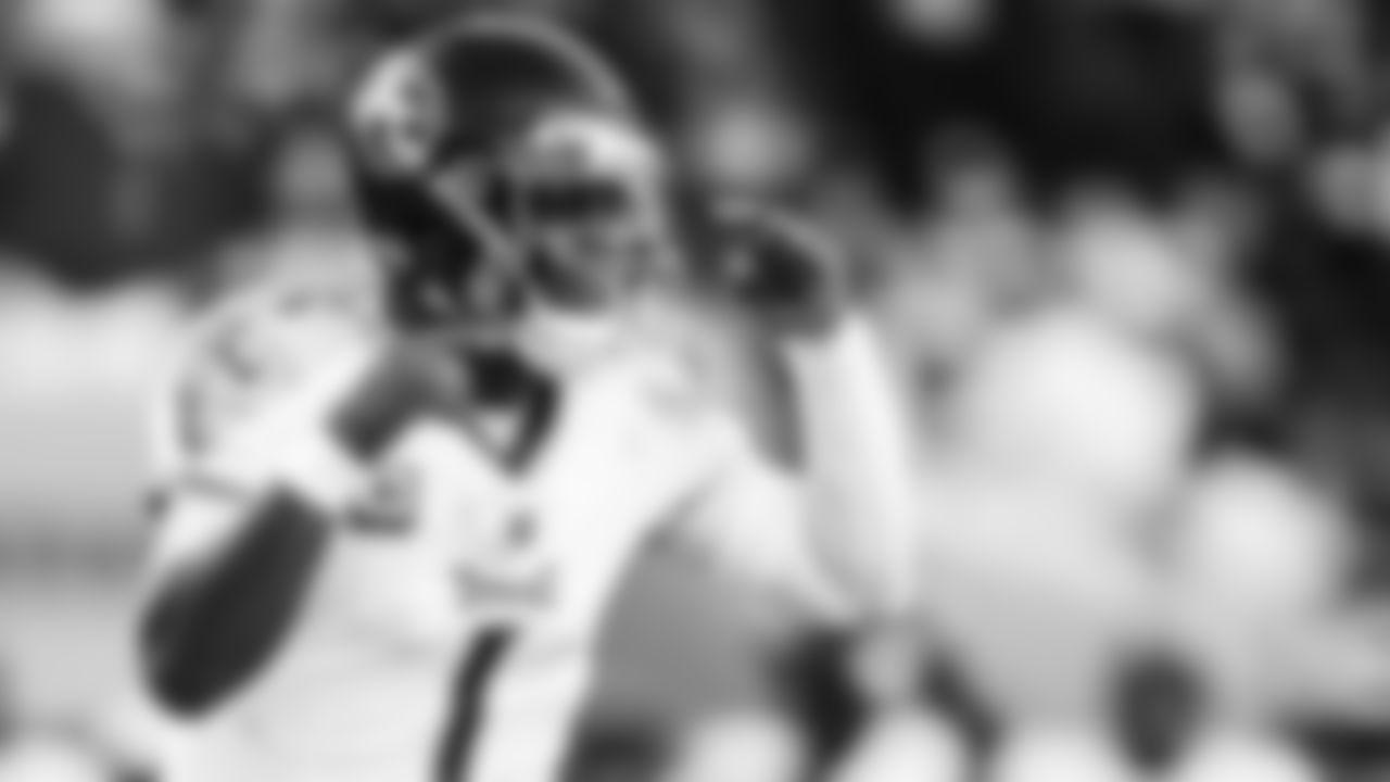 Quarterback Cam Ward #1 of the Tennessee Titans during the game between the Tennessee Titans and the San Francisco 49ers at Levi's Stadium on December 14, 2025 in San Francisco, CA. Photo By Jessie Rogers/Tennessee Titans