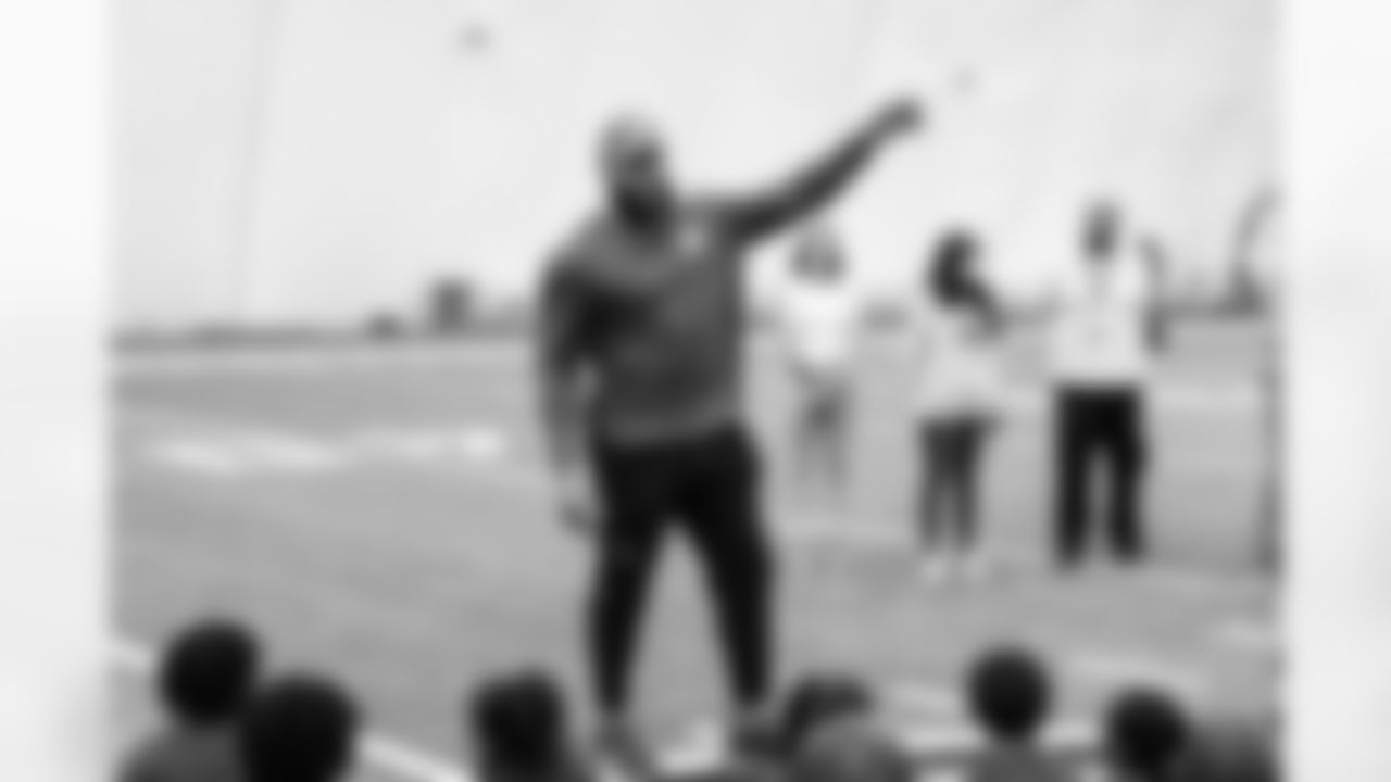 Jeffery Simmons Thanksgiving Event on November 25, 2025 at Ascension Saint Thomas Sports Park in Nashville, TN. Photo By Beau Brune/Tennessee Titans