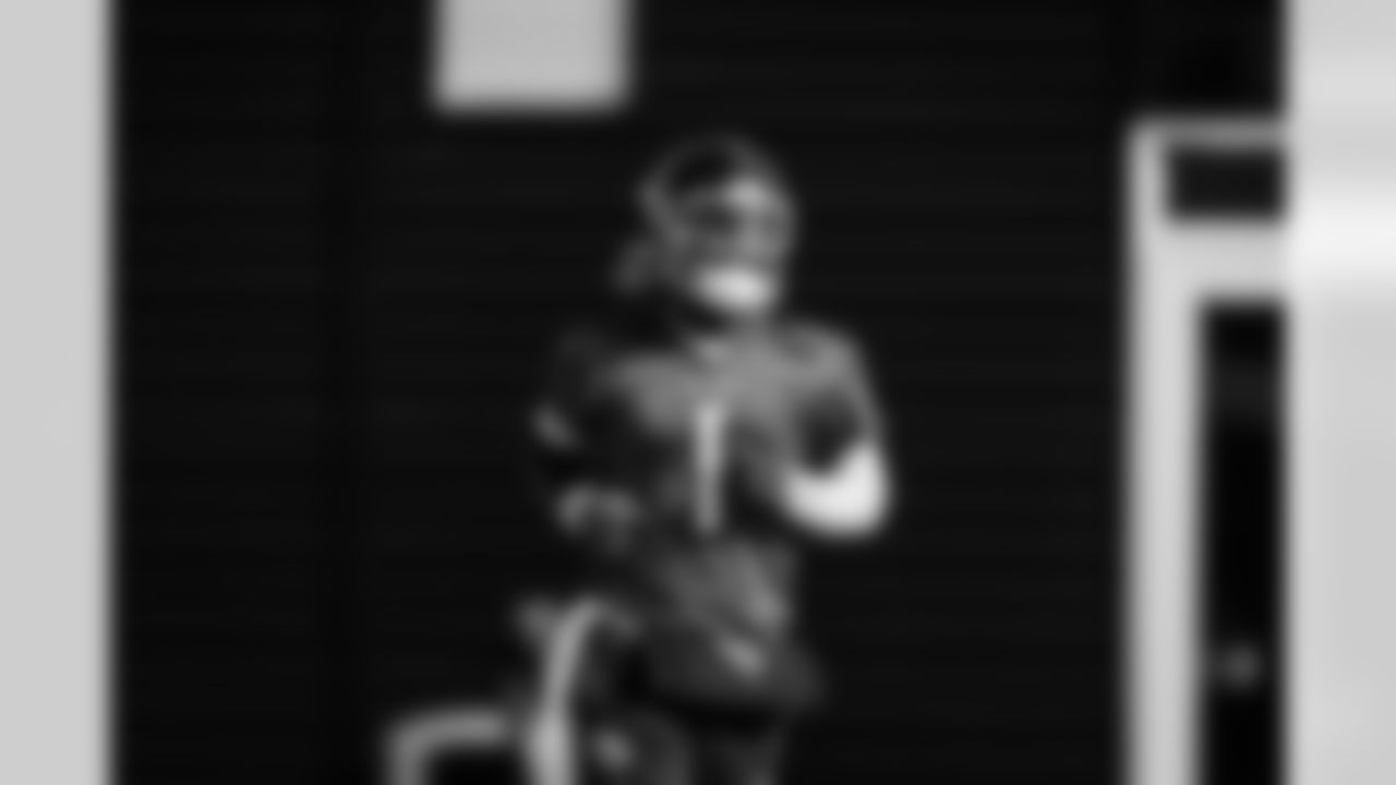 Quarterback Cam Ward #1 of the Tennessee Titans during practice at the Ascension Saint Thomas Sports Park on December 11, 2025 in Nashville, TN. Photo By Jessie Rogers/Tennessee Titans