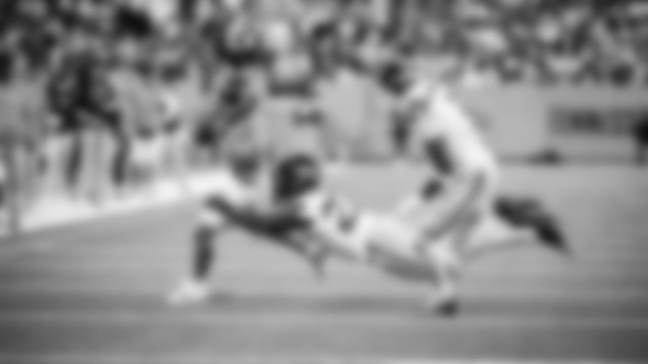 The Tennessee Titans and the Seattle Seahawks compete at Nissan Stadium on November 23, 2025 in Nashville, TN. Photo By Beau Brune/Tennessee Titans