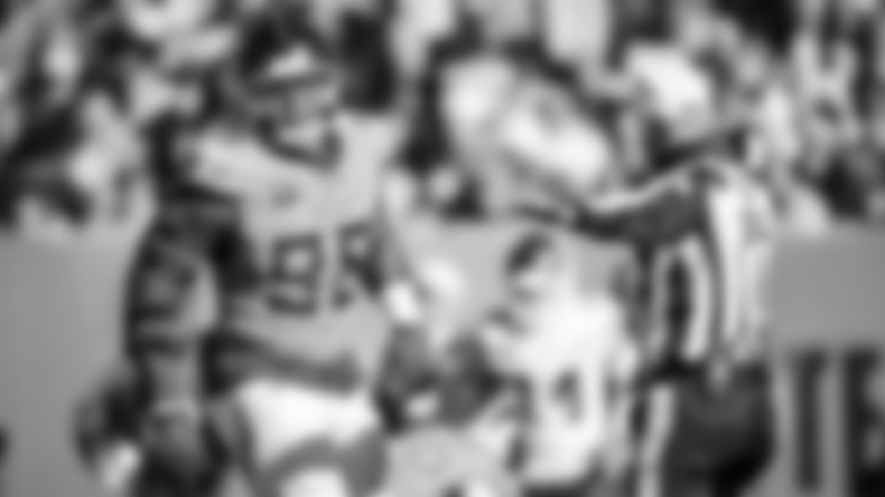 The Tennessee Titans and the Kansas City Chiefs compete at Nissan Stadium on December 21, 2025 in Nashville, TN. Photo By Donald Page/Tennessee Titans