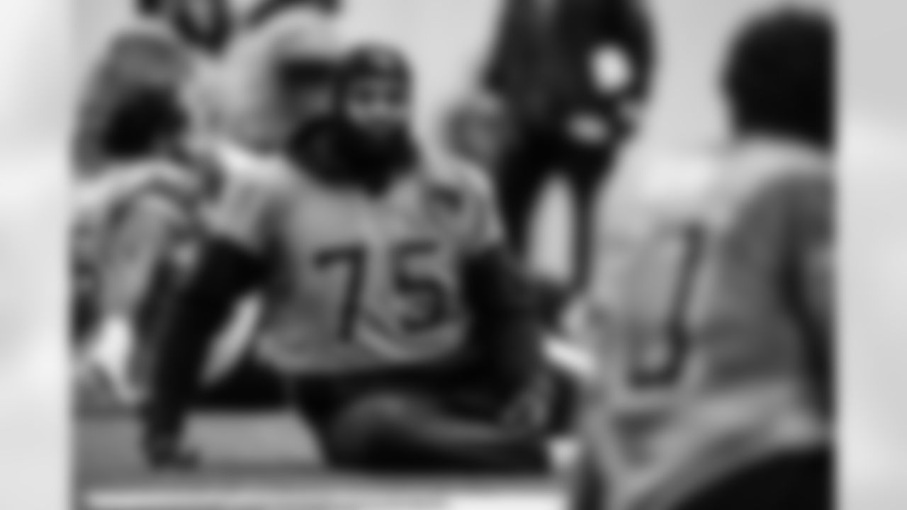 Tackle Dan Moore Jr. #75 of the Tennessee Titans during practice at the Ascension Saint Thomas Sports Park on December 11, 2025 in Nashville, TN. Photo By Jessie Rogers/Tennessee Titans