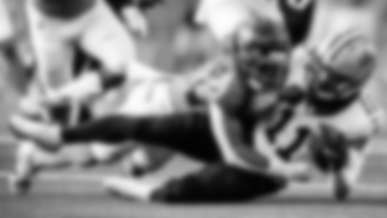 Cornerback Micah Robinson #21 of the Tennessee Titans during the game between the Tennessee Titans and the New Orleans Saints at Nissan Stadium on December 28, 2025 in Nashville, TN. Photo By Jessie Rogers/Tennessee Titans