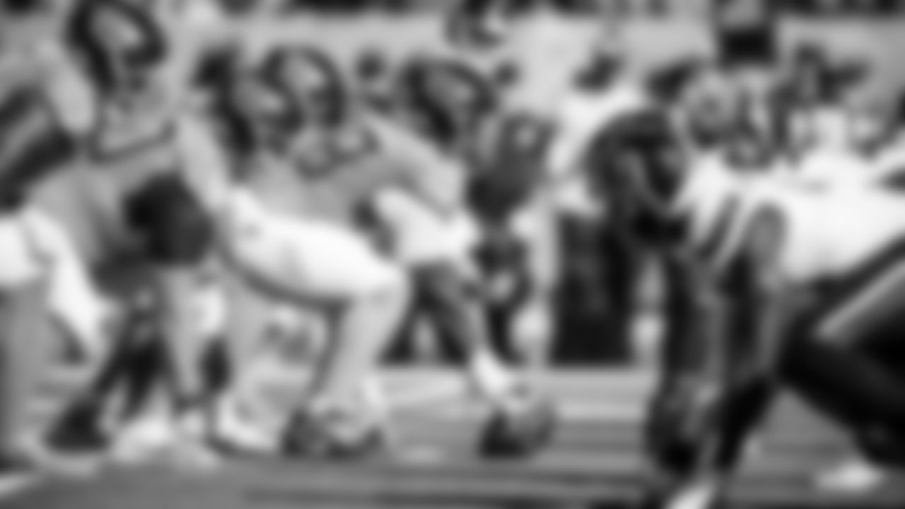 The Tennessee Titans and the Houston Texans compete at Nissan Stadium on November 16, 2025 in Nashville, TN. Photo By Donald Page/Tennessee Titans