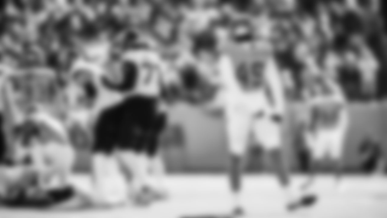 The Tennessee Titans and the Jacksonville Jaguars compete at Nissan Stadium on November 30, 2025 in Nashville, TN. Photo By Jessie Rogers/Tennessee Titans