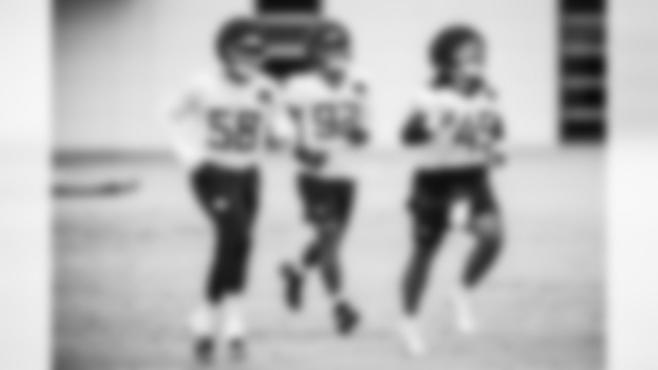 Outside linebacker Jaylen Harrell #92 of the Tennessee Titans during practice at the Ascension Saint Thomas Sports Park on December 24, 2025 in Nashville, TN. Photo By Beau Brune/Tennessee Titans