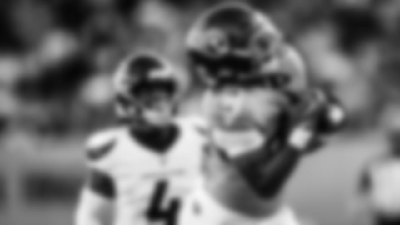 Tight end Chig Okonkwo #85 of the Tennessee Titans during the game between the Tennessee Titans and the Houston Texans at Nissan Stadium on November 16, 2025 in Nashville, TN. Photo By Donald Page/Tennessee Titans