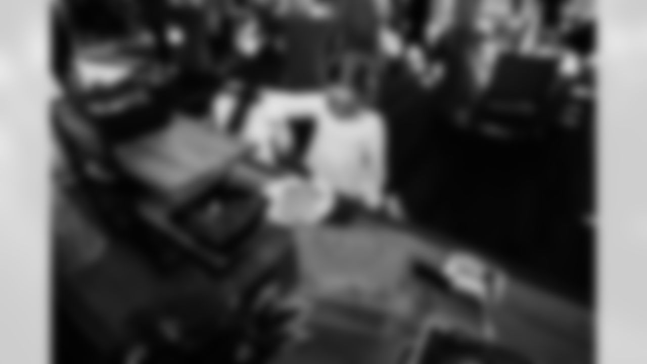 T-Rac's Tinsel Town on December 13, 2025 in Nashville, TN. Photo By Beau Brune/Tennessee Titans