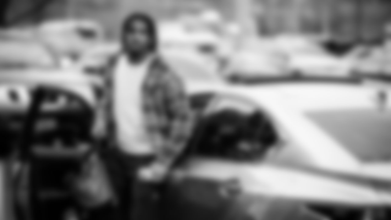 The Tennessee Titans and the New Orleans Saints compete at Nissan Stadium on December 28, 2025 in Nashville, TN. Photo By Donald PageTennessee Titans