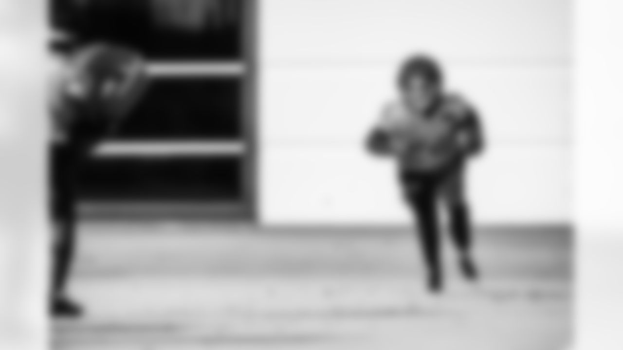 Running back Jordan Mims #24 of the Tennessee Titans during practice at the Ascension Saint Thomas Sports Park on December 11, 2025 in Nashville, TN. Photo By Jessie Rogers/Tennessee Titans