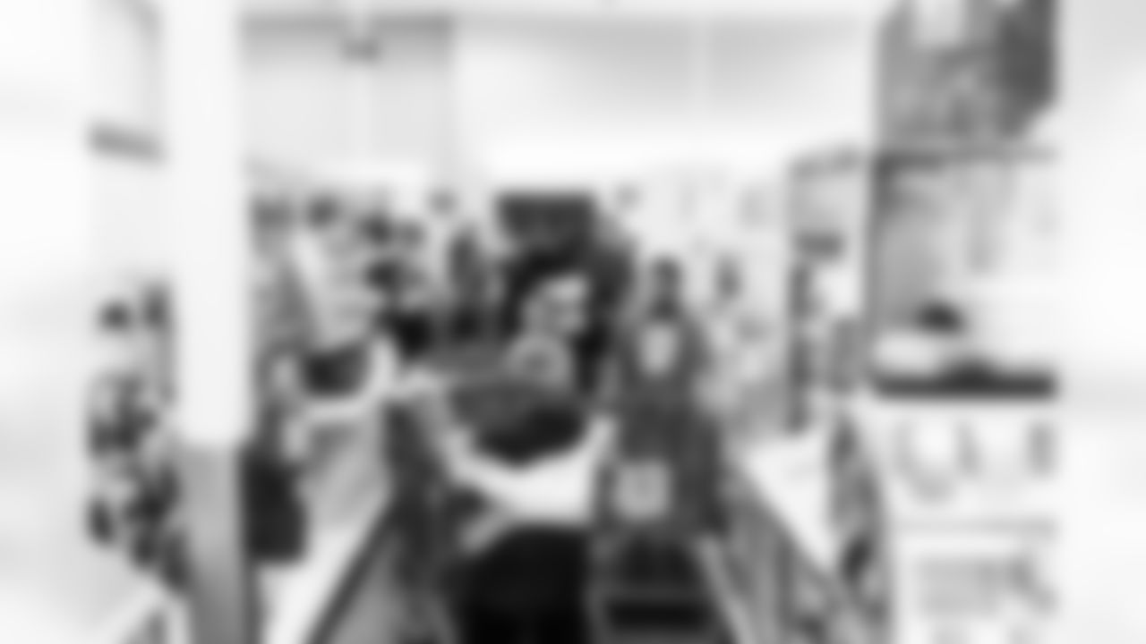 Quarterback Cam Ward #1 of the Tennessee Titans partners with Preston Taylor Ministries to take 8 kids holiday shopping on December 16, 2025 in Nashville, TN. Photo By Jessie Rogers/Tennessee Titans