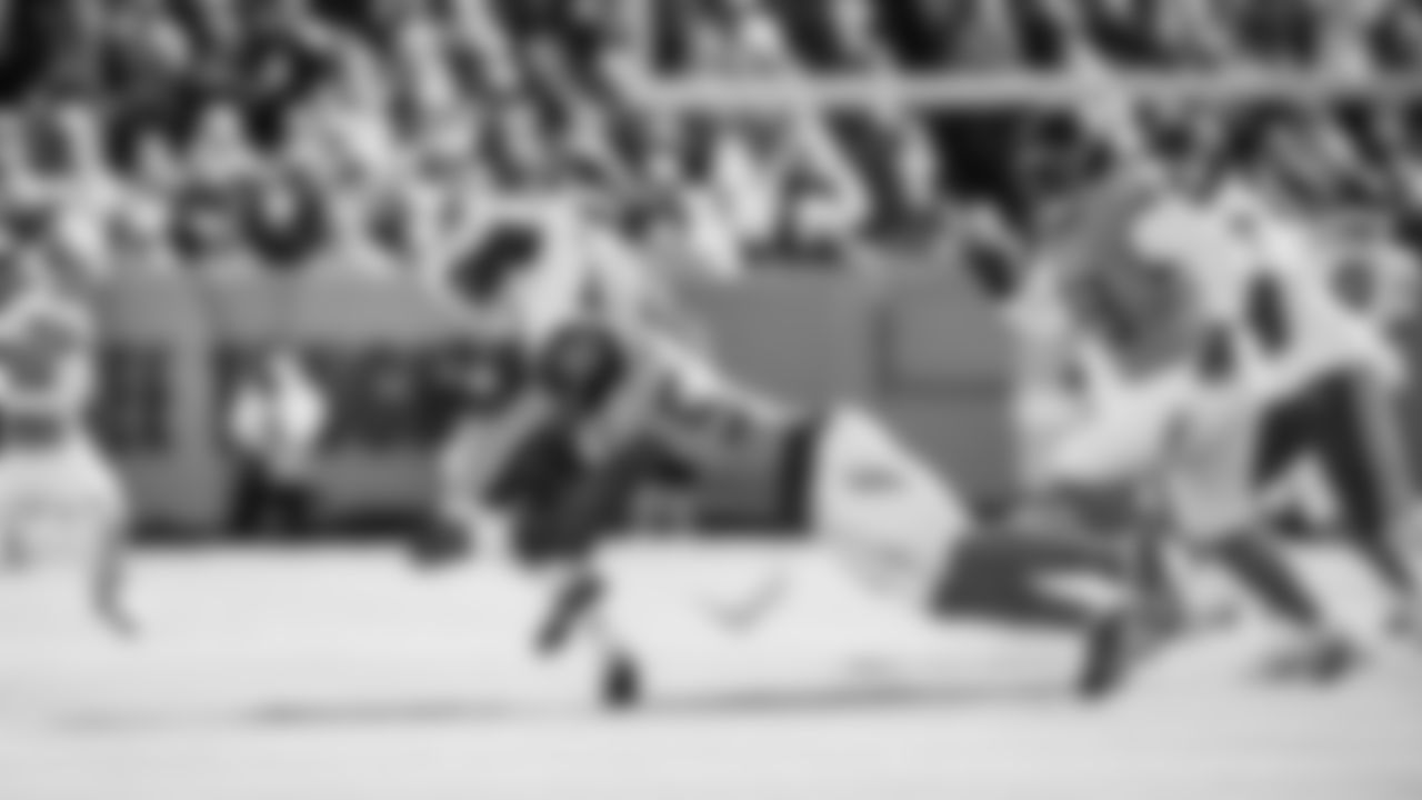 The Tennessee Titans and the Kansas City Chiefs compete at Nissan Stadium on December 21, 2025 in Nashville, TN. Photo By Jessie Rogers/Tennessee Titans