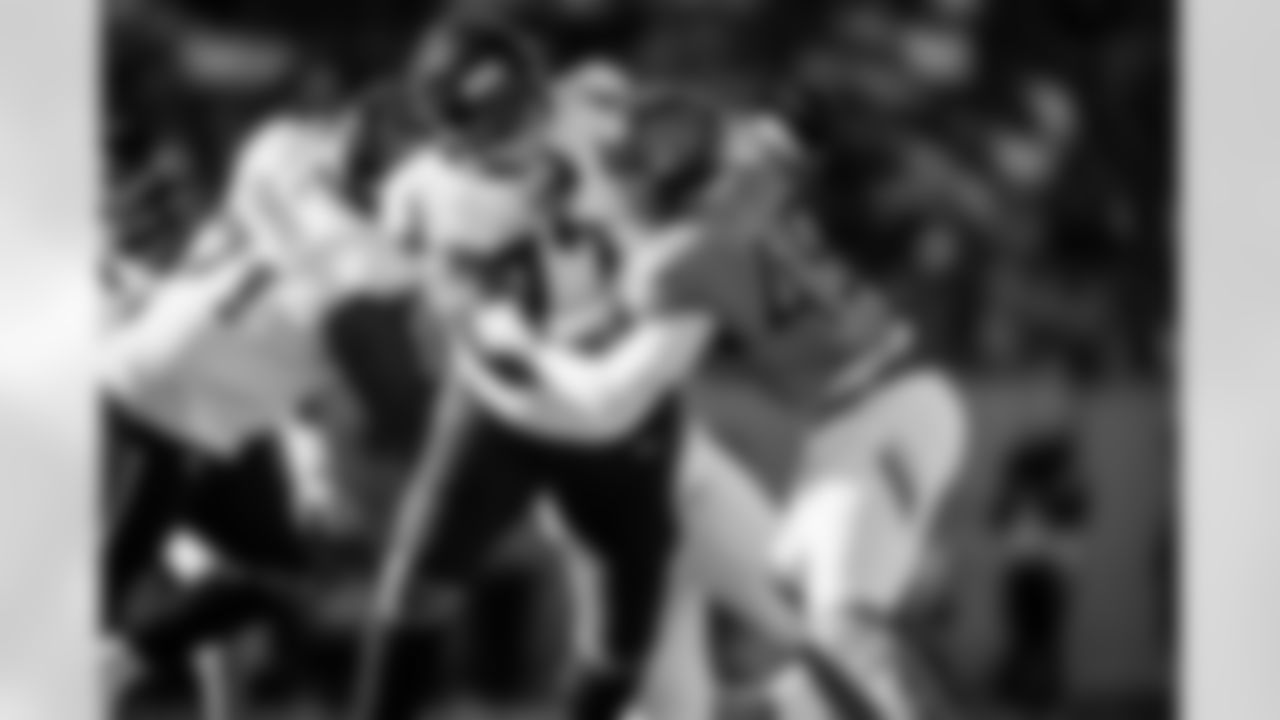 The Tennessee Titans and the Houston Texans compete at Nissan Stadium on November 16, 2025 in Nashville, TN. Photo By Jessie Rogers/Tennessee Titans