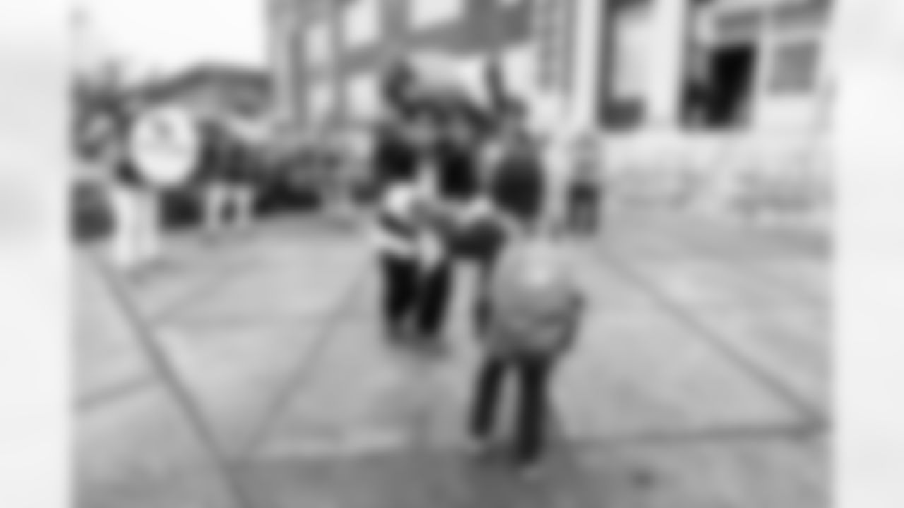 Titan Up Friday Caravan presented by 8th & Roast onDecember 05, 2025 in Nashville, TN. Photo By Beau Brune/Tennessee Titans