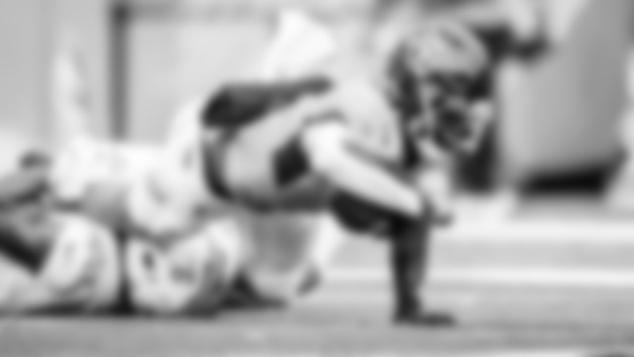 Running back Tyjae Spears #2 of the Tennessee Titans during the game between the Tennessee Titans and the Los Angeles Chargers at Nissan Stadium on November 02, 2025 in Nashville, TN. Photo By Donald Page/Tennessee Titans