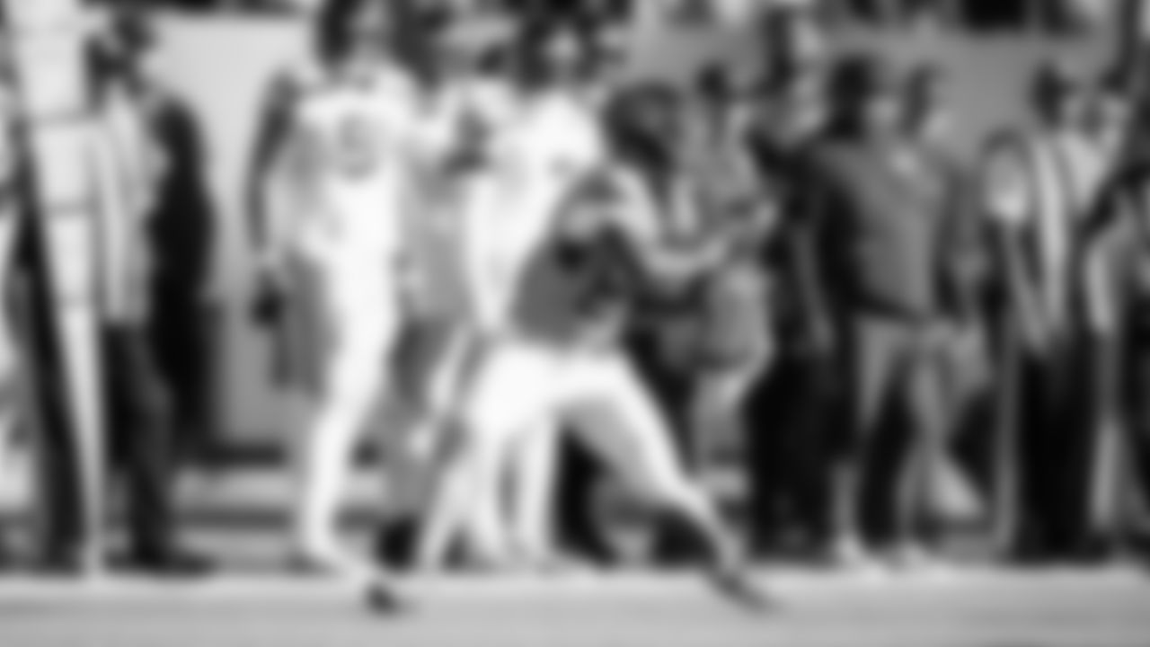 The Tennessee Titans and the Seattle Seahawks compete at Nissan Stadium on November 23, 2025 in Nashville, TN. Photo By Beau Brune/Tennessee Titans