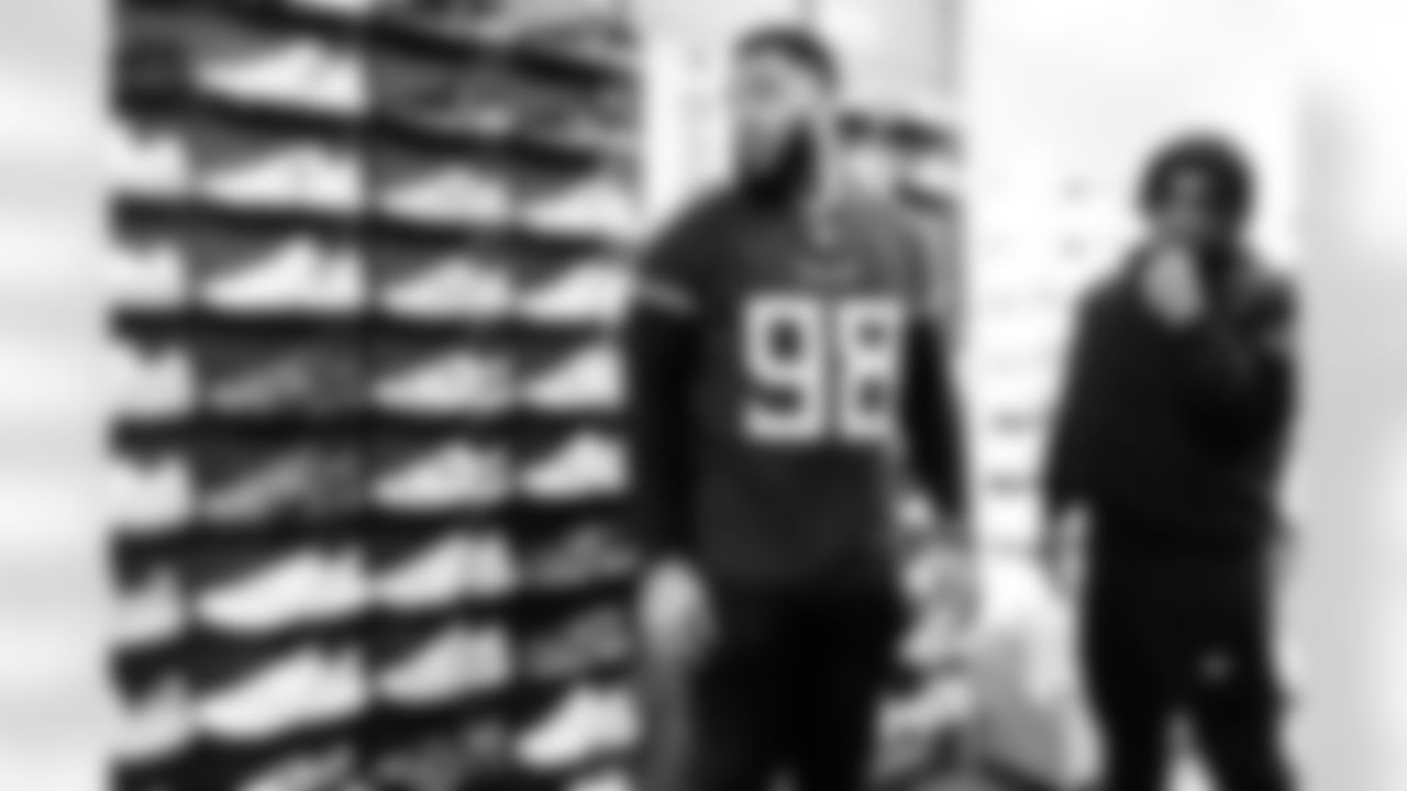 Defensive lineman Jeffery Simmons #98 of the Tennessee Titans partners with Big Brothers Big Sisters of Middle Tennessee to take 9th and 10th graders shopping at JD Sports on December 10, 2024 in Nashville, TN. Photo By Donald Page/Tennessee Titans