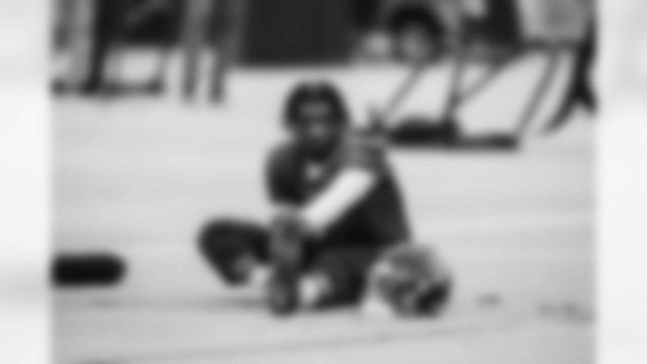 Quarterback Cam Ward #1 of the Tennessee Titans during practice at the Ascension Saint Thomas Sports Park on December 24, 2025 in Nashville, TN. Photo By Beau Brune/Tennessee Titans