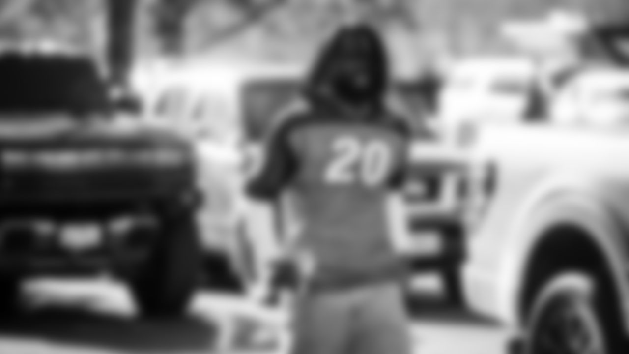 The Tennessee Titans and the Kansas City Chiefs compete at Nissan Stadium on December 21, 2025 in Nashville, TN. Photo By Donald Page/Tennessee Titans