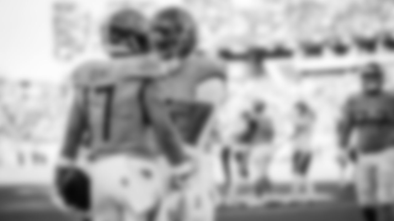 The Tennessee Titans and the Kansas City Chiefs compete at Nissan Stadium on December 21, 2025 in Nashville, TN. Photo By Donald Page/Tennessee Titans