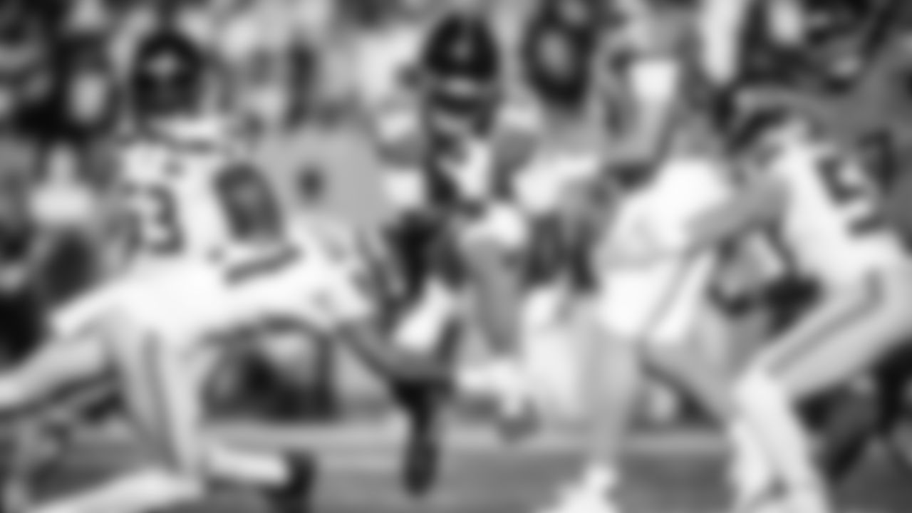 The Tennessee Titans and the Seattle Seahawks compete at Nissan Stadium on November 23, 2025 in Nashville, TN. Photo By Donald Page/Tennessee Titans