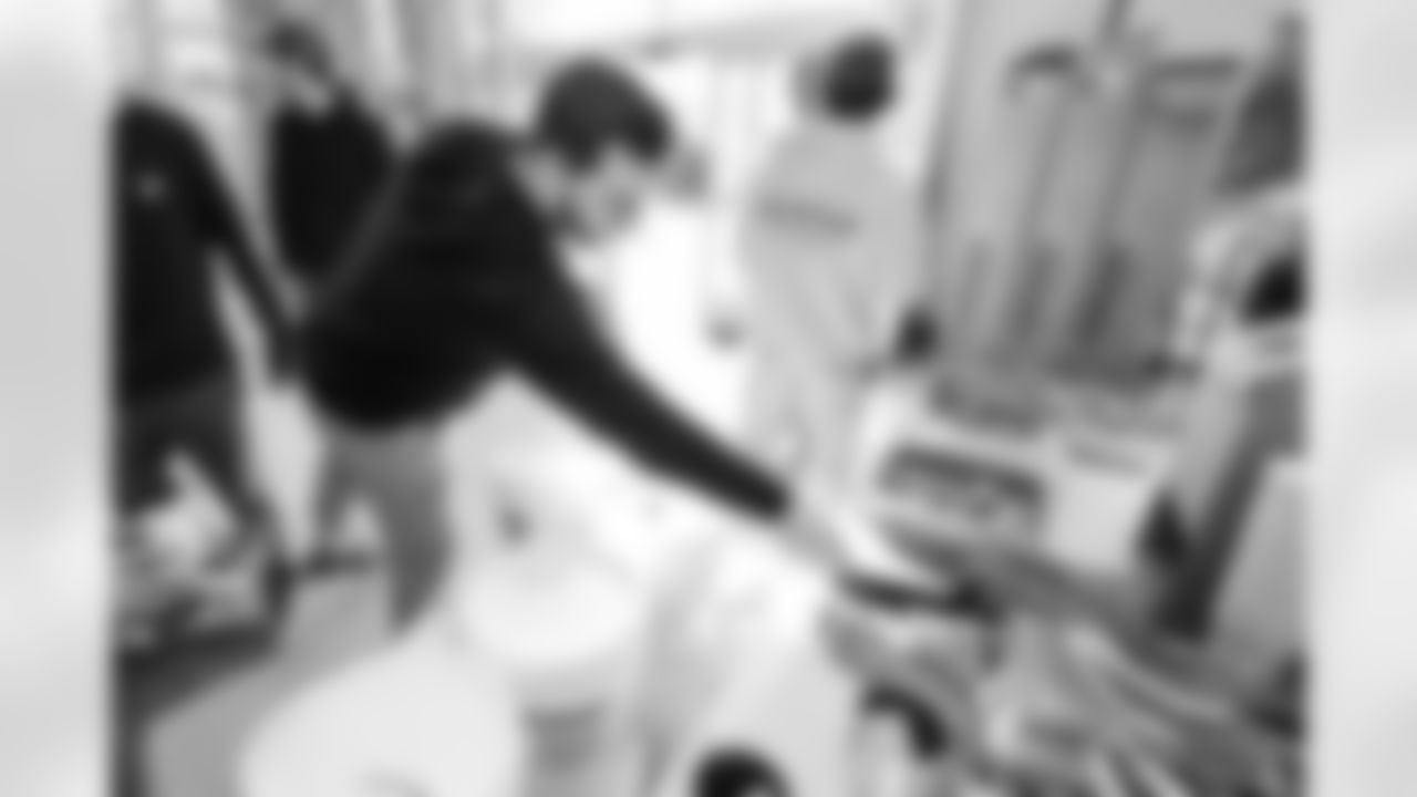 Titan Up Friday Caravan presented by 8th & Roast on November 14, 2025 in Nashville, TN. Photo By Beau Brune/Tennessee Titans