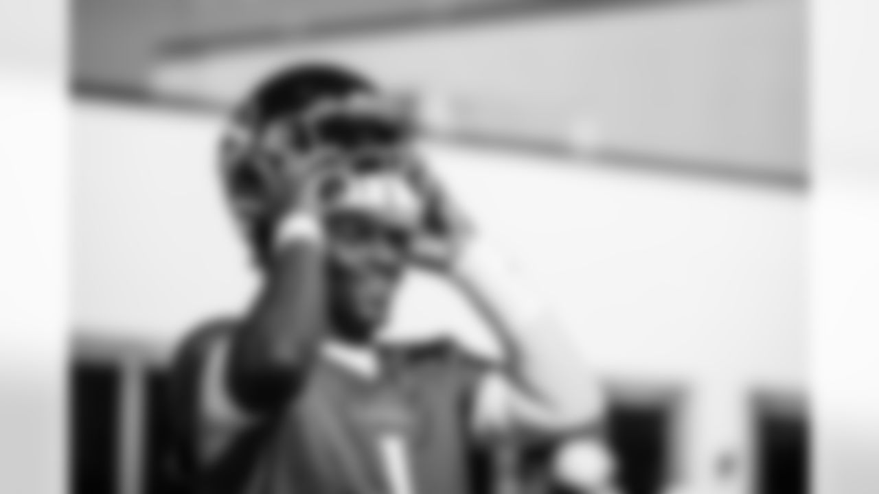 Quarterback Cam Ward #1 of the Tennessee Titans during practice at the Ascension Saint Thomas Sports Park on December 12, 2025 in Nashville, TN. Photo By Donald Page/Tennessee Titans