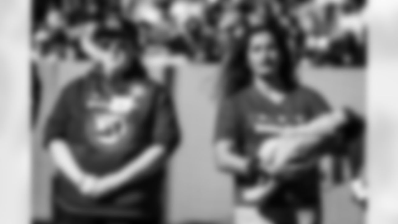 TAPS during the game between the Tennessee Titans and the Houston Texans at Nissan Stadium on November 16, 2025 in Nashville, TN. Photo By Beau Brune /Tennessee Titans