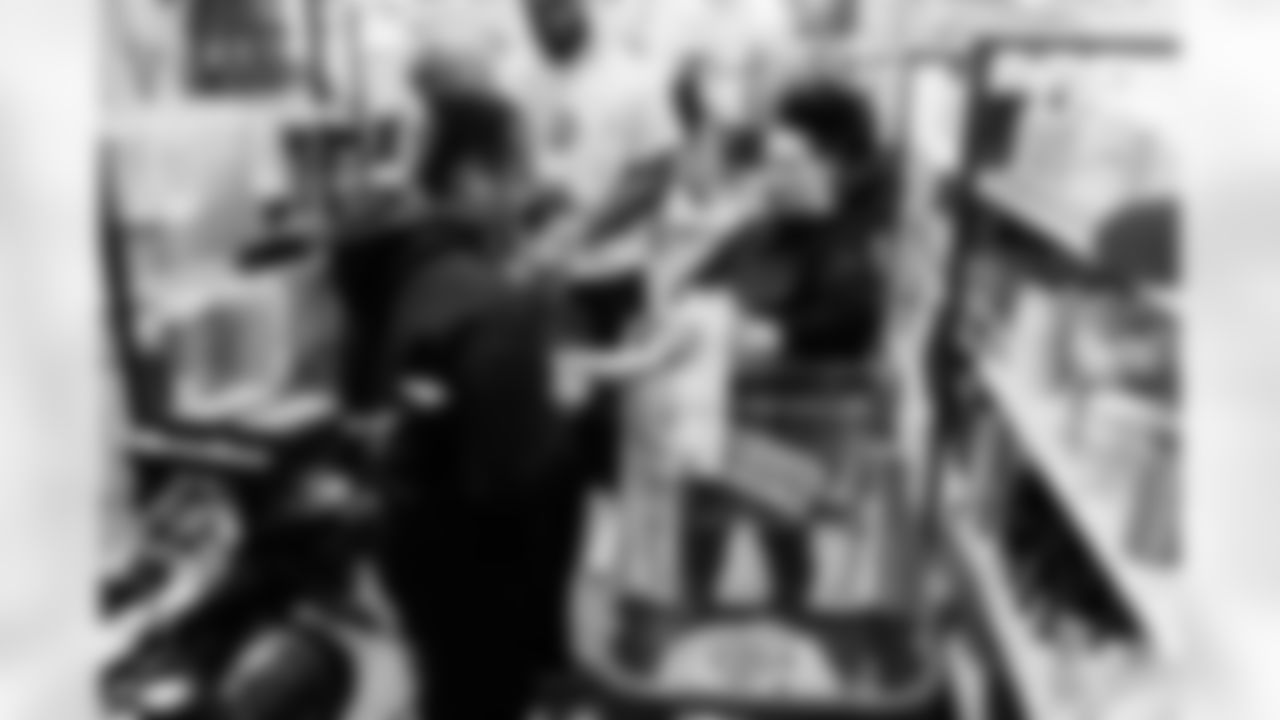 JC Latham Holiday Shopping Event on December 22, 2025 at Target in Nashville, TN. Photo By Beau Brune/Tennessee Titans