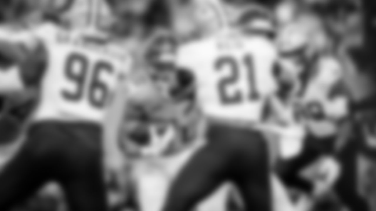 The Tennessee Titans and the New Orleans Saints compete at Nissan Stadium on December 28, 2025 in Nashville, TN. Photo By Donald PageTennessee Titans