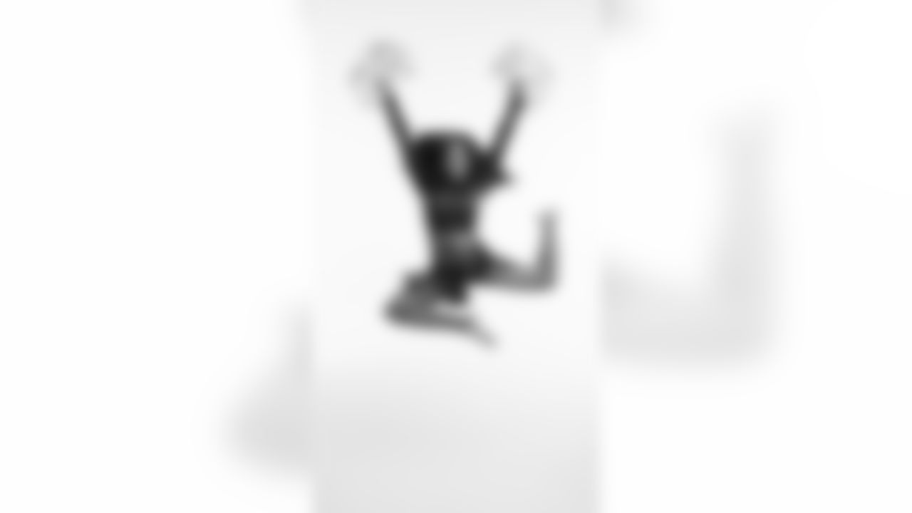 2023 Titans_Cheer_RhimyaHassell_0921