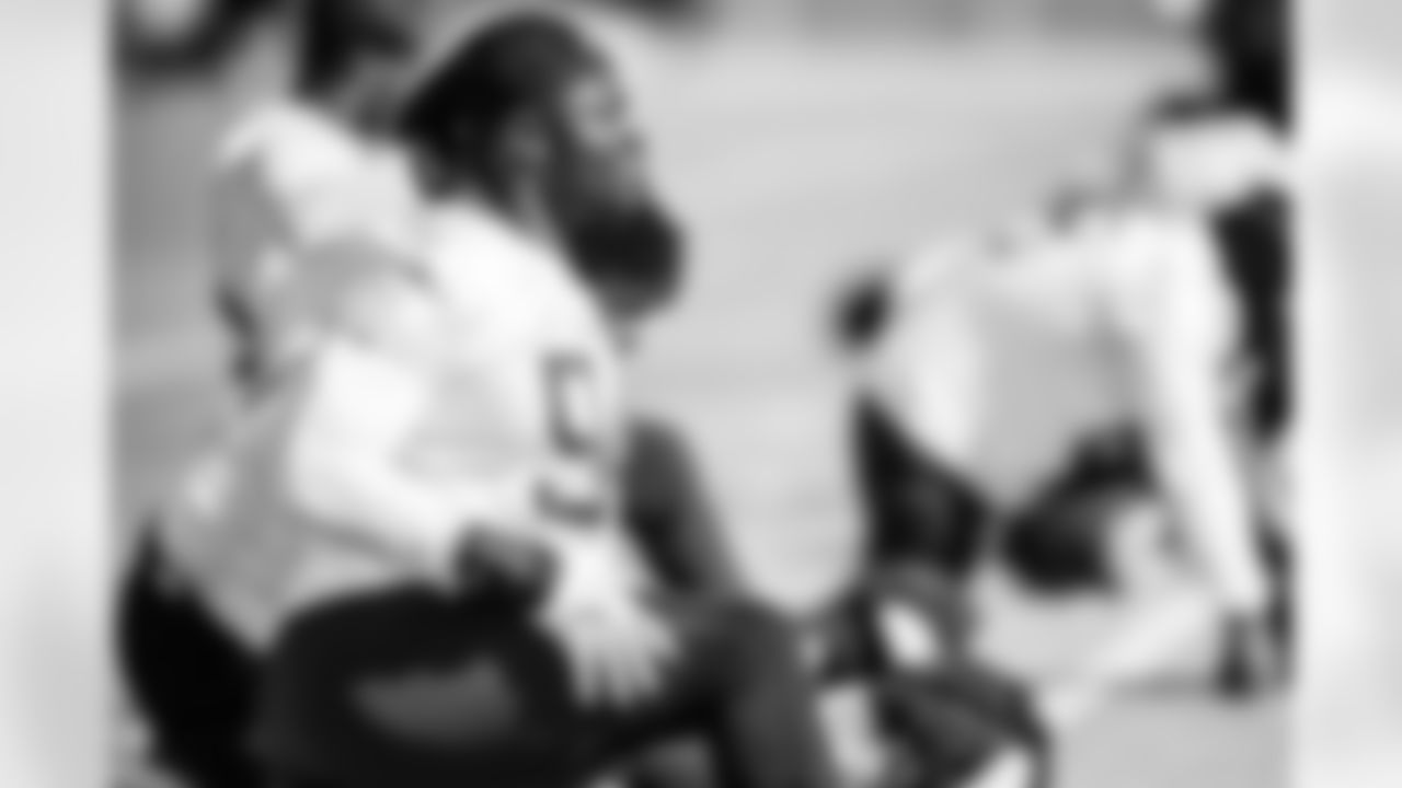 Defensive tackle Timmy Horne #94 of the Tennessee Titans during practice at the Ascension Saint Thomas Sports Park on November 14, 2025 in Nashville, TN. Photo By Donald Page/Tennessee Titans