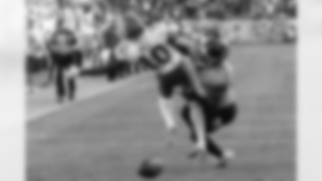 Tennessee Titans cornerback Adoree' Jackson (25) breaks up a pass intended for Kansas City Chiefs wide receiver Tyreek Hill (10) in the second half of an NFL football game Sunday, Nov. 10, 2019, in Nashville, Tenn. (AP Photo/Mark Zaleski)