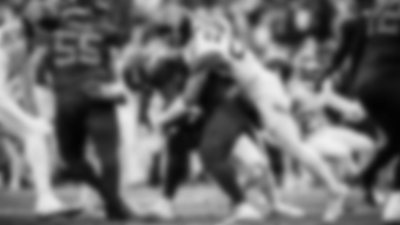 The Tennessee Titans and the Cleveland Browns compete at Huntington Bank Field on December 07, 2025 in Cleveland, OH. Photo By Jessie Rogers/Tennessee Titans